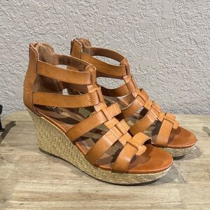 Women's Tan Wedge Sandals